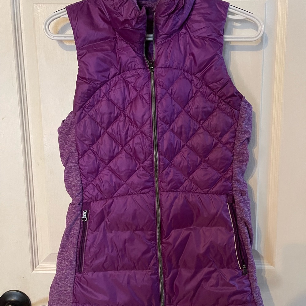 Lululemon purple puffer vest